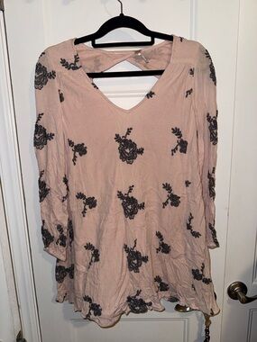 Free People Blush Pink Tunic with Black Floral Appliqué oversized XS